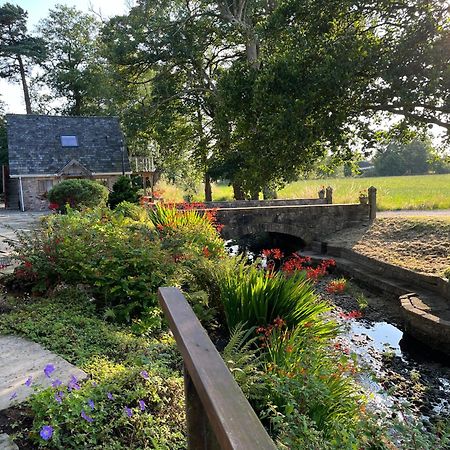 Cosy Alpine Cottage In The Heart Of Lancashire Catterall Exterior foto