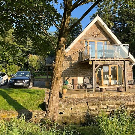 Cosy Alpine Cottage In The Heart Of Lancashire Catterall Exterior foto